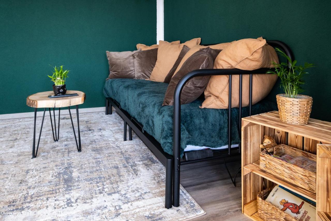 Steinenbronn Nature Terminal Apartment - Unterwegs Zuhause מראה חיצוני תמונה
